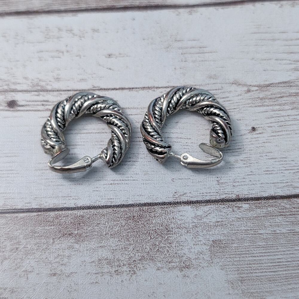 Vintage Clip On Earrings Silver Tone Twisted Rope Style Hoops - Some Tarnish - Picture 7 of 9
